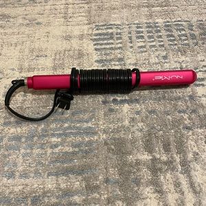 NuMe Hair Straightener
